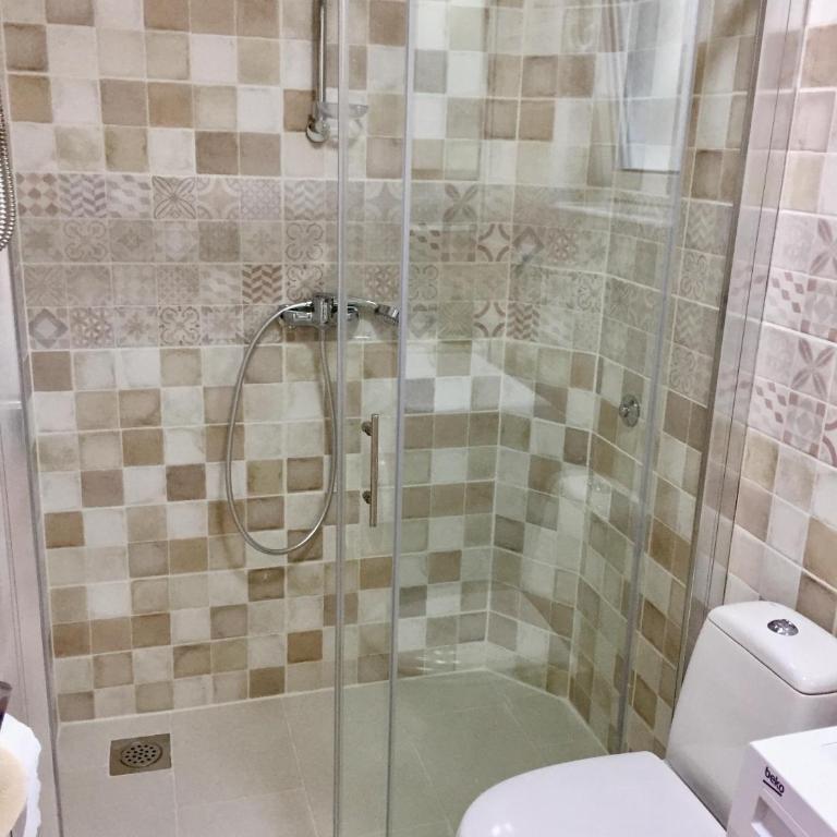 Apartmani Tripović - Apartman sa 3 Spavaće Sobe i Balkonom - 38