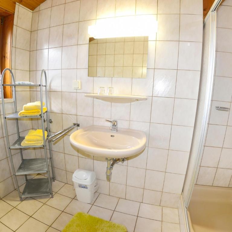Erlebnisbauernhof Urak - Großes Apartment mit 2 Schlafzimmern und einem Balkon - 9