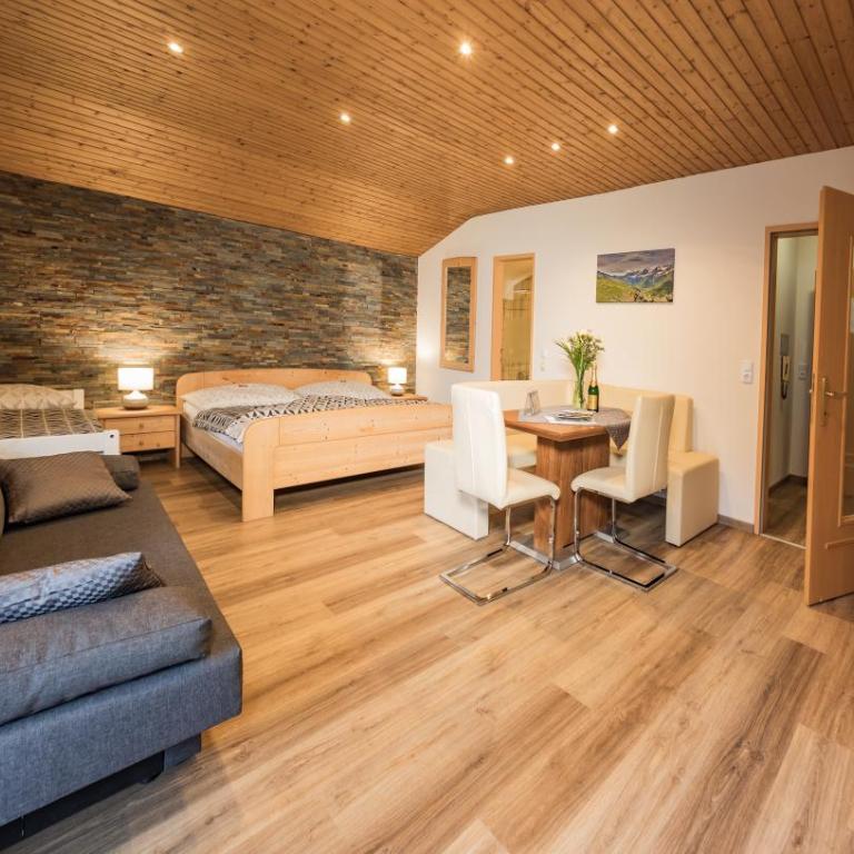 Alpenappartements - Apartment mit 1 Schlafzimmer und Balkon - 1