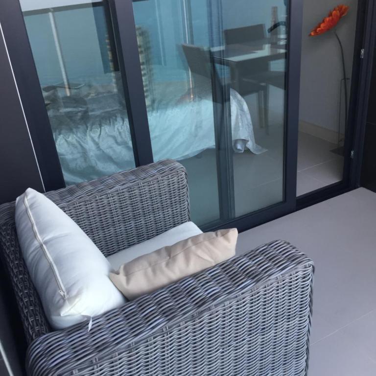Sunset Drive - Deluxe Apartment - 25