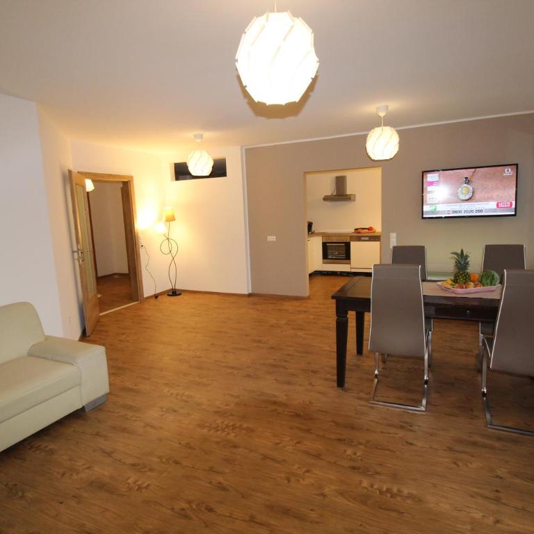 HeRo´s Home - Apartment 4 mit Gartenblick - 1