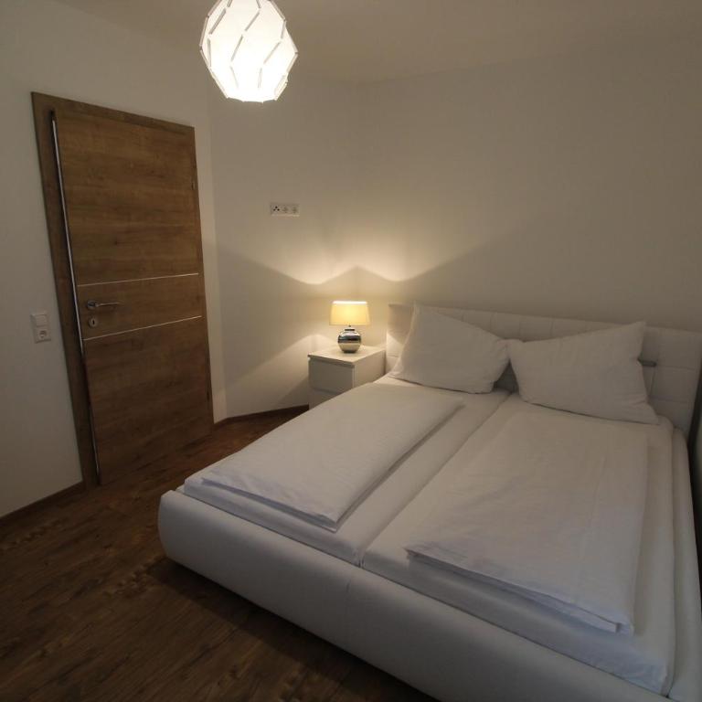HeRo´s Home - Apartment 5 mit Gartenblick - 6