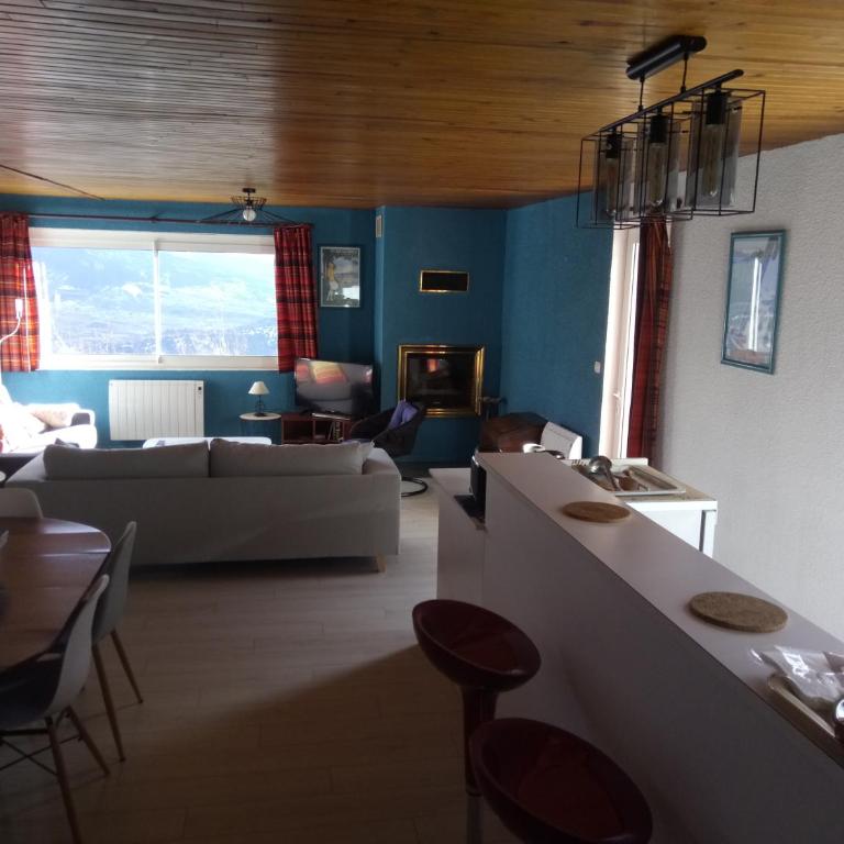 Grand F3 terrasse, vue - Appartement - 1
