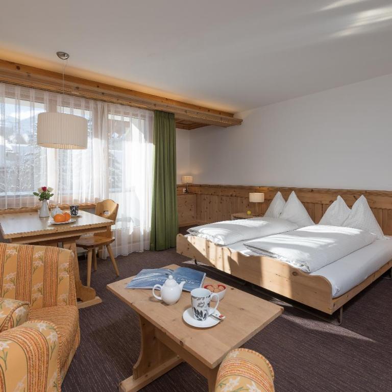 Hotel Seraina - Superior Doppelzimmer mit Balkon - 4