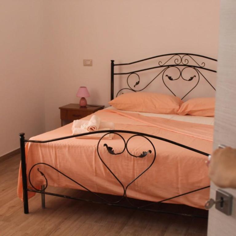 Krasì B&B - Camera Matrimoniale con Bagno Privato - 3