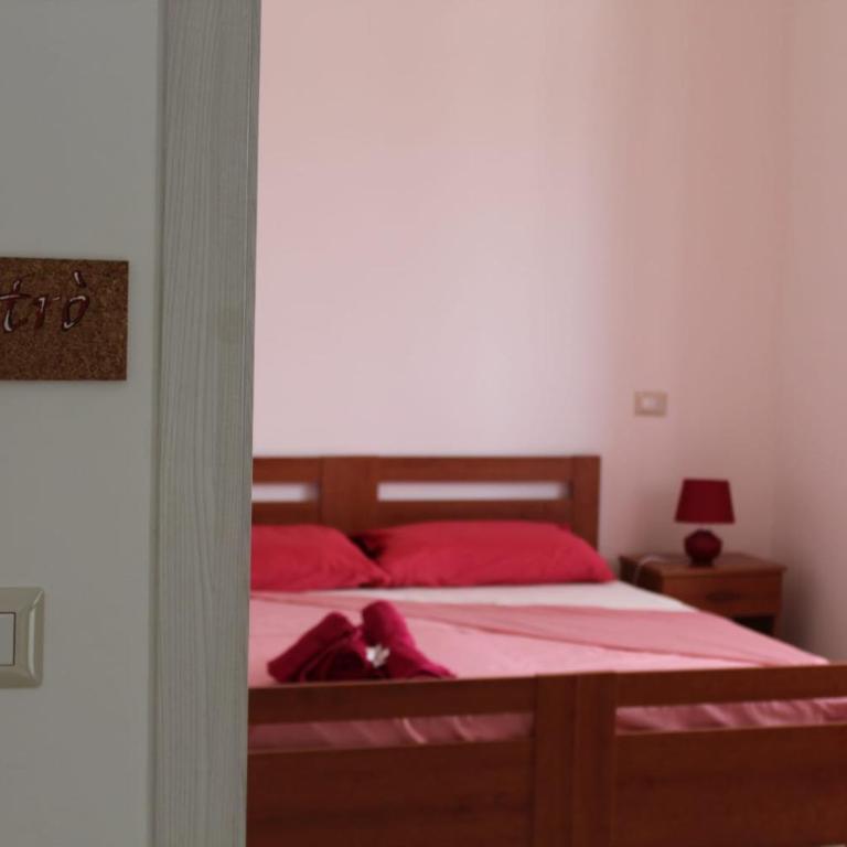 Krasì B&B - Camera Matrimoniale con Bagno Privato - 1