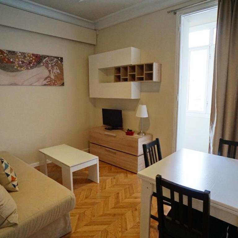Barcelona4Seasons - Sagrada Familia - Four-Bedroom Apartment - Mallorca, 371 - 5