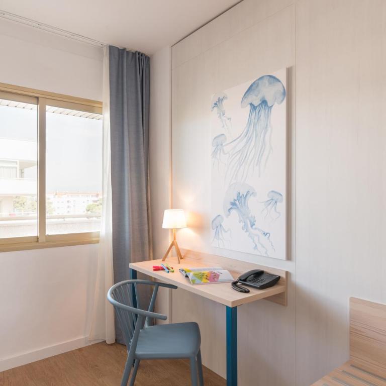 Hotel Salou Beach Family Rentalmar - Habitación Familiar (4 adultos) - 7