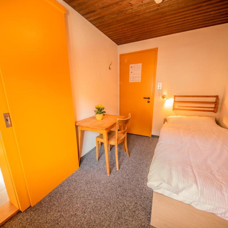 Sportchalet Mürren - Einzelzimmer mit eigenem Bad - 4