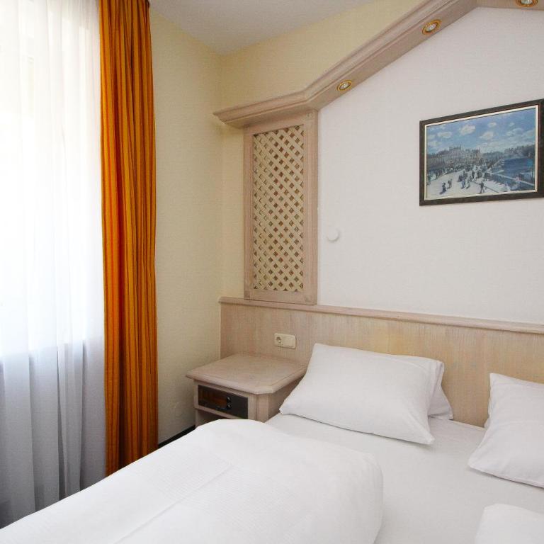 Hotel Leopold - Standard Doppelzimmer - 4