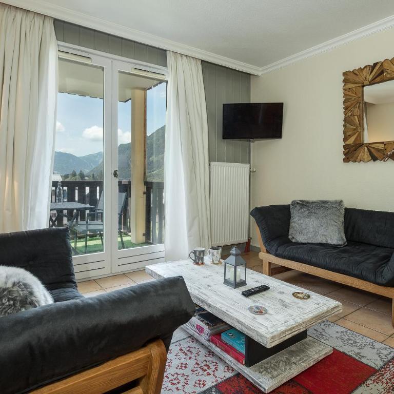 Apartment Aiglons - Central Chamonix Mountain Haven - Apartment - 3