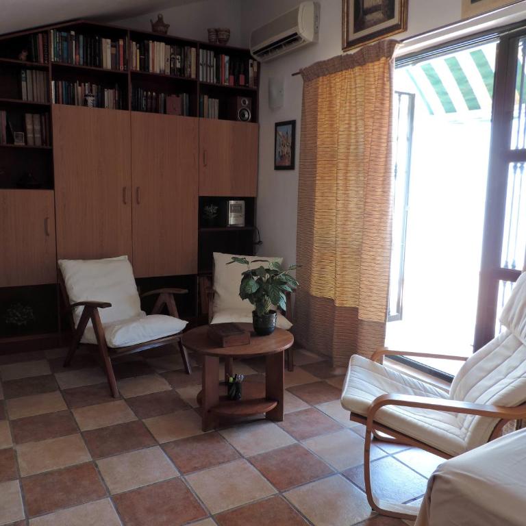 El Rincon de Isabel - Studio Apartment - 13
