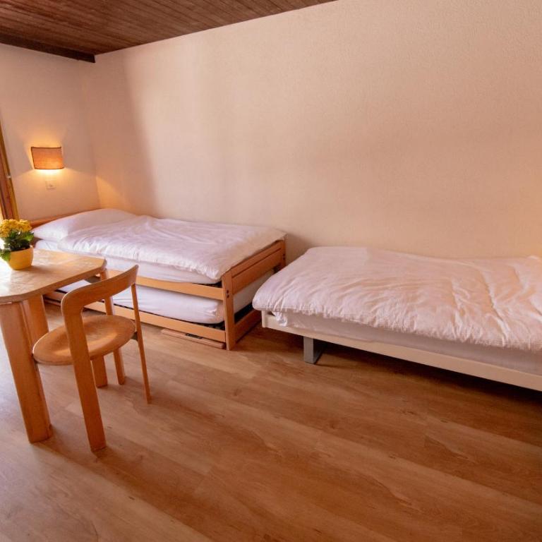 Sportchalet Mürren - Dreibettzimmer mit Gemeinschaftsbad - 3