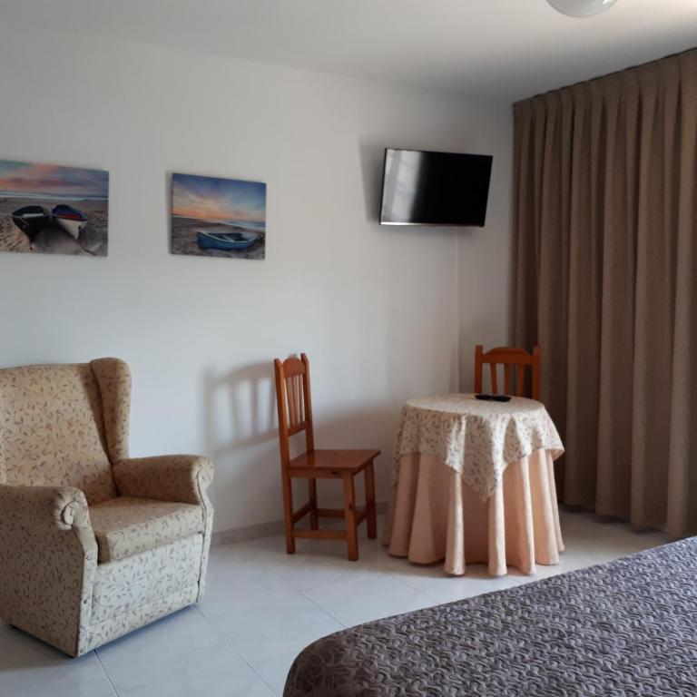 Casa Angelina - Habitación Doble con balcón y vistas al mar - 8