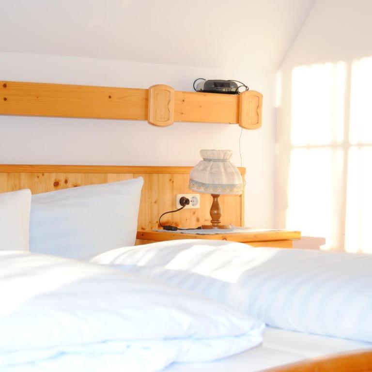 Weingut Schlafgut Genussgut Lorenz - Double Room - 2