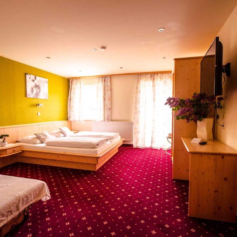 Hotel Wintergarten - Vierbettzimmer - 1