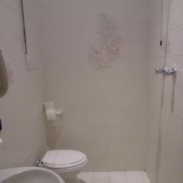 Hotel Paolina - Economy Triple Room - 8