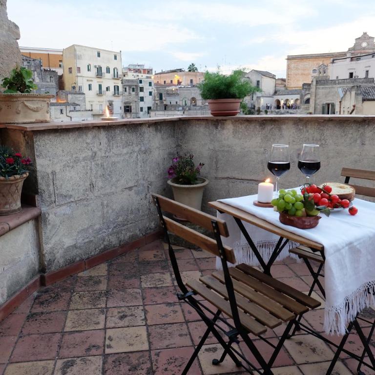 L' Abbraccio dei Sassi - Camera Matrimoniale con Terrazza - 17