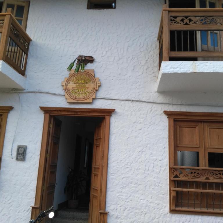 Sergeant Pepper's Hostel - Single Room with Private Bathroom - 3