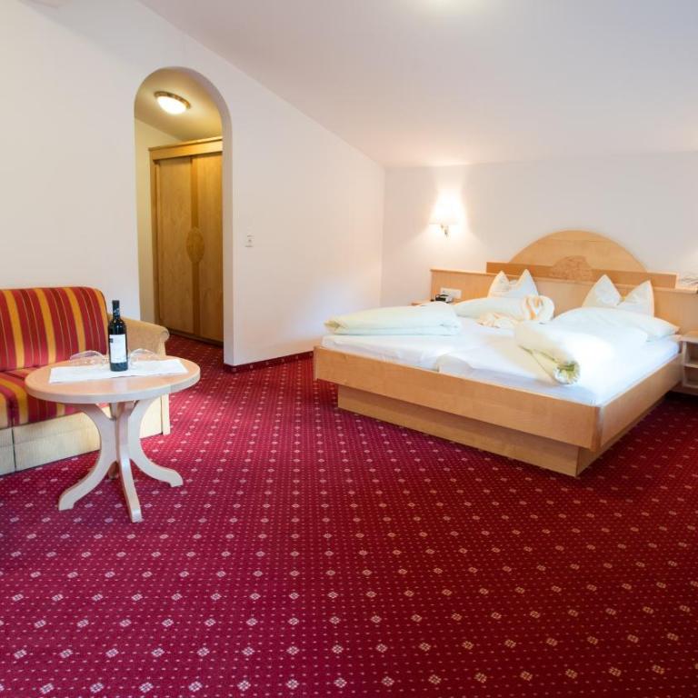 Superior Hotel Persal - Suite mit Balkon und Bergblick - 6
