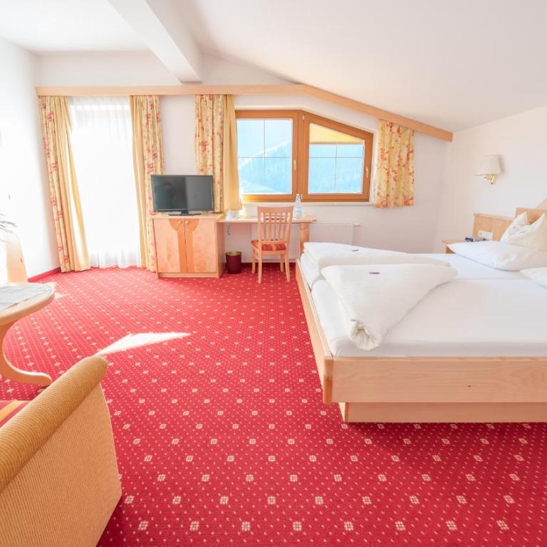 Superior Hotel Persal - Suite mit Balkon und Bergblick - 5