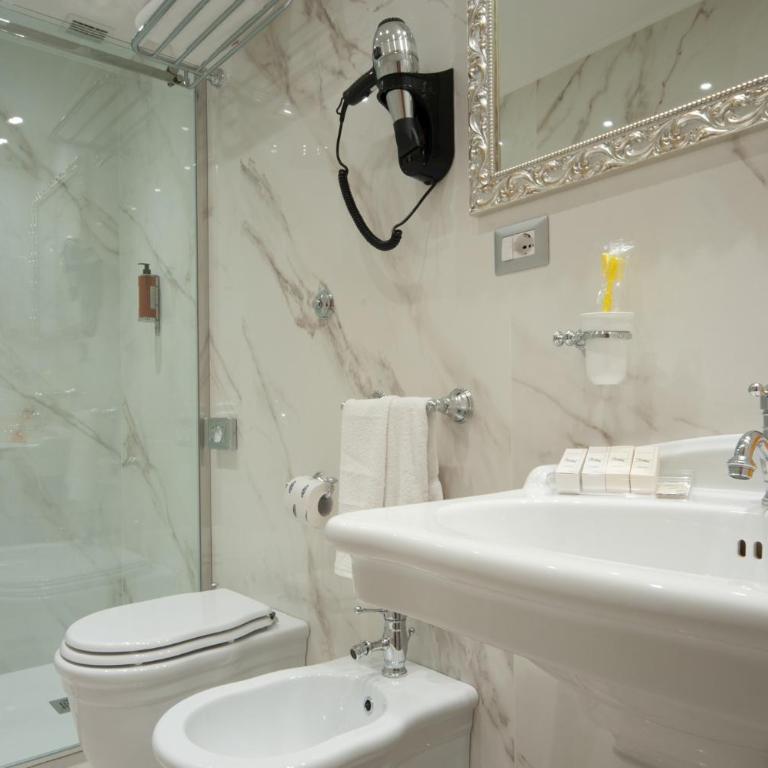 Maison Tritone - Deluxe Triple Room - 14
