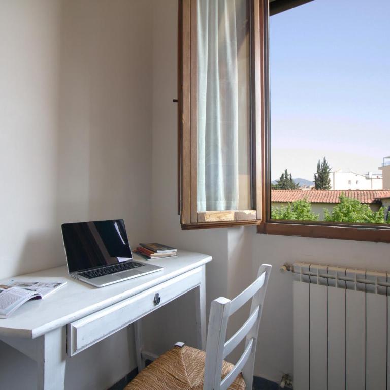 Il Ghiro Guest House - Double Room with En-Suite Bathroom - 3