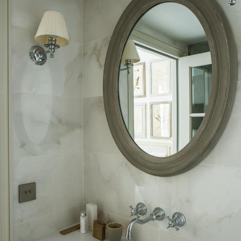 Charles V - Chambre Double Supérieure - 9