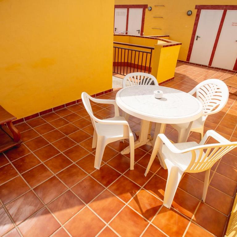 Casa Checa Apartment 2 - One-Bedroom Apartment - 16