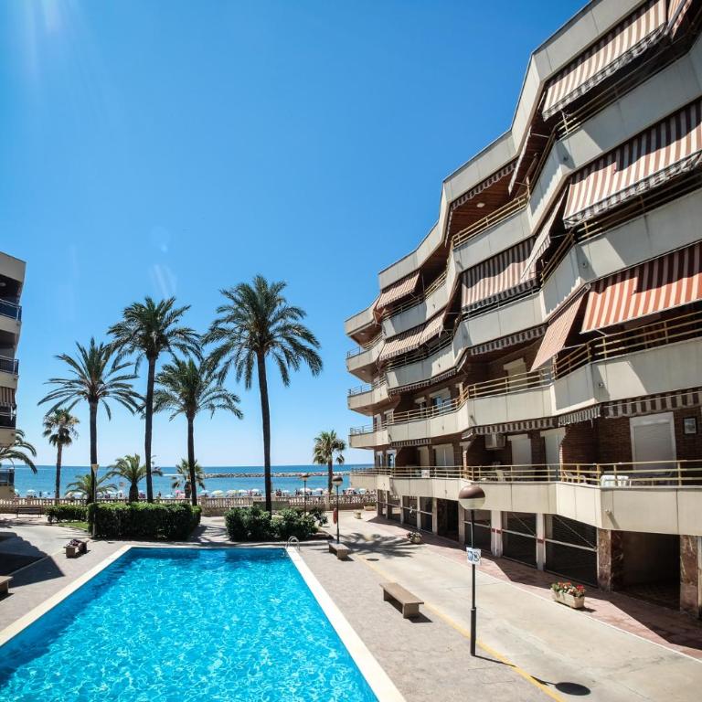 Apartamentos Marina sol de España - Apartamento de 3 dormitorios con vistas al mar - 2