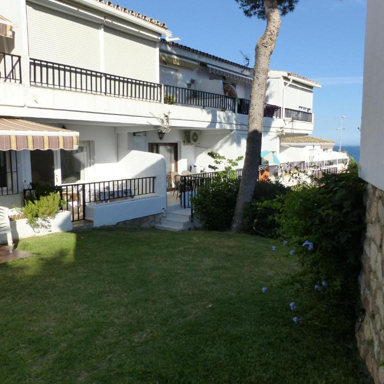 Apartment, 2 bedrooms, on the beach, with pool, sea views and garden - Two-Bedroom Apartment - 56
