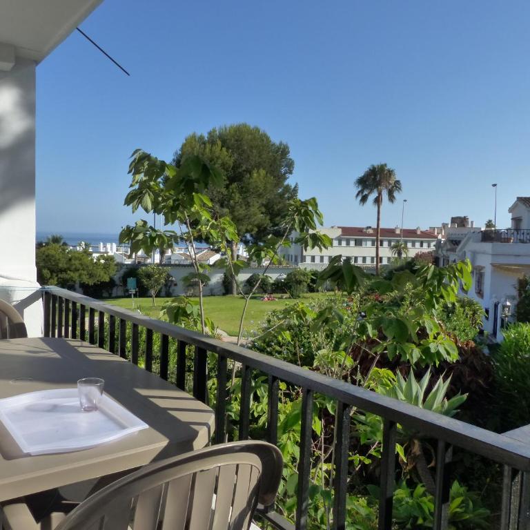 Apartment, 2 bedrooms, on the beach, with pool, sea views and garden - Two-Bedroom Apartment - 51