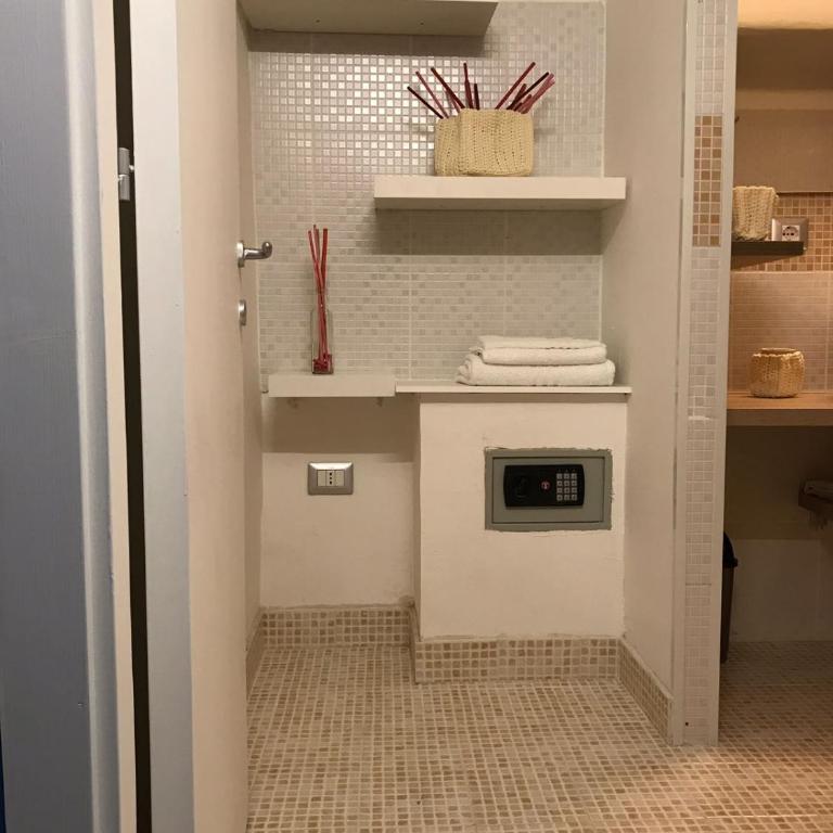 Be Blu Apartment - Apartment - 16