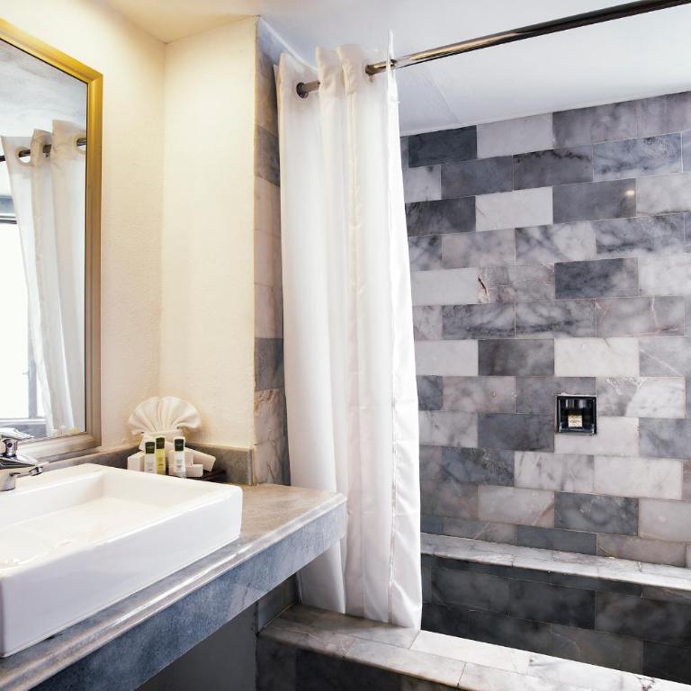 Vamar Vallarta All Inclusive Marina & Beach Resort - Chambre Supérieure avec Balcon - Tout Compris - 2