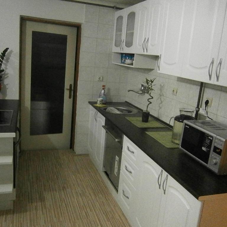 Cumurija Bridge Accommodation - Komfor Apartman sa 2 Spavaće Sobe - 10