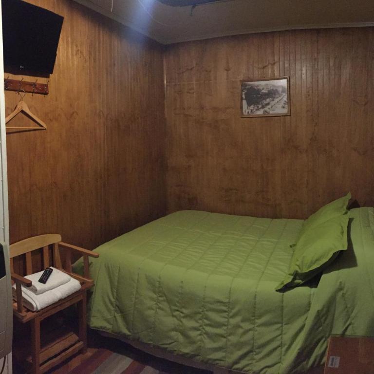 Hostal Chalet Las Violetas - Double Room with Private Bathroom - 5