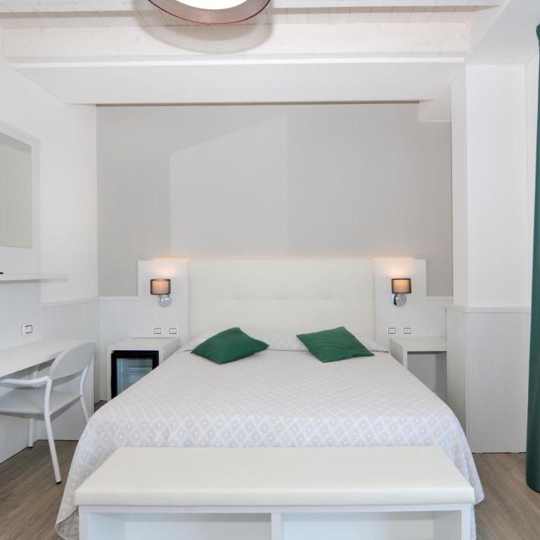 Hotel Austria - Camera Queen con Vasca Idromassaggio - 4