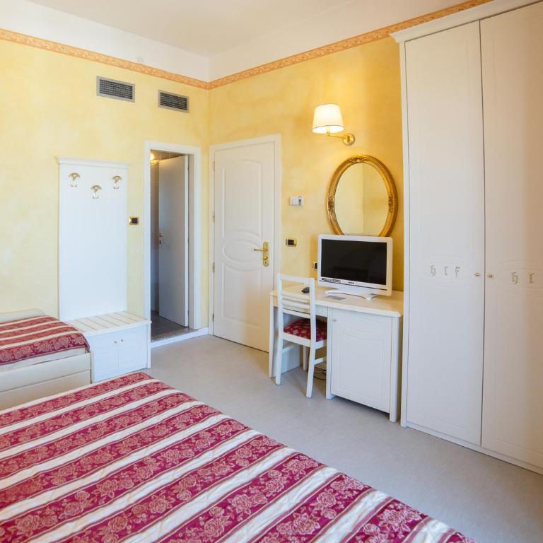 Hotel Executive La Fiorita - Camera Tripla - 3