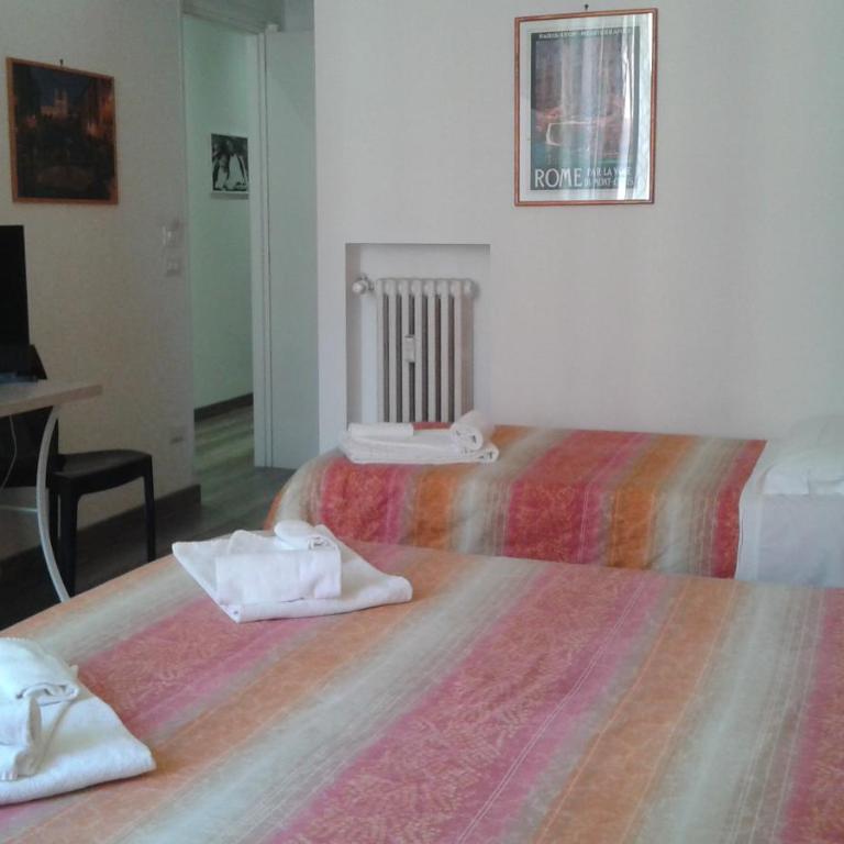 Holidays in Rome - Guesthouse - Ampia Camera Matrimoniale - 12