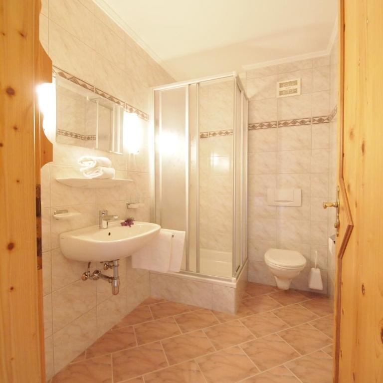 Landhaus Dorfer - Apartment mit 2 Schlafzimmern - 11
