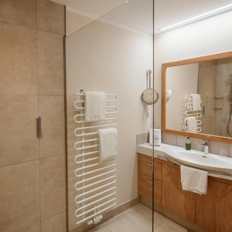 Seevilla Altaussee - Doppelzimmer mit Seeblick - 2