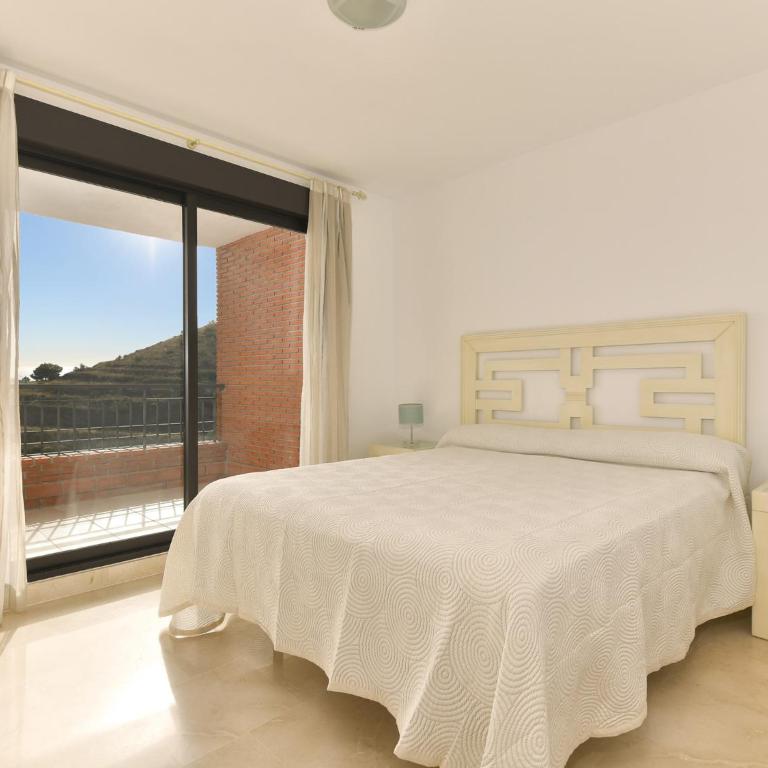 Olée Nerja Holiday Rentals by Fuerte Group - Apartment mit 2 Schlafzimmern und seitlichem Meerblick - 2