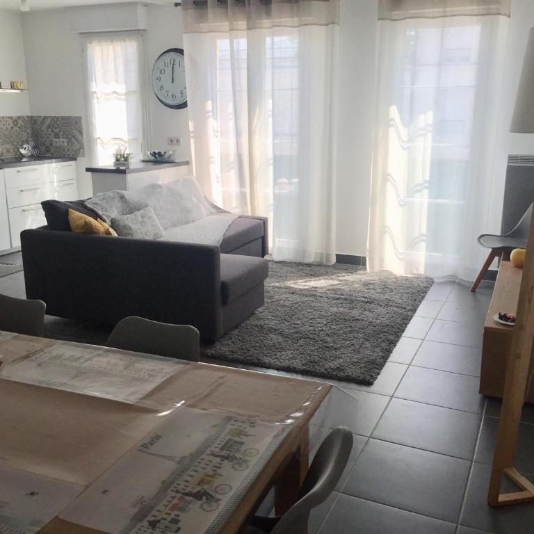 Julie's Homes Disneyland - Appartamento con 2 Camere da Letto - 2