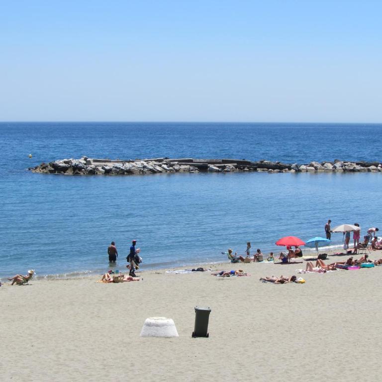 Banus Rentals Apartments Beach&Pool - Apartment with Pool View - 24