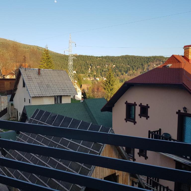 SkiTime Apartment - Apartment with Mountain View - 17