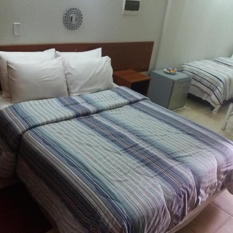 Madame Lynch Hotel Asuncion - Habitación Triple Confort con ducha - 4
