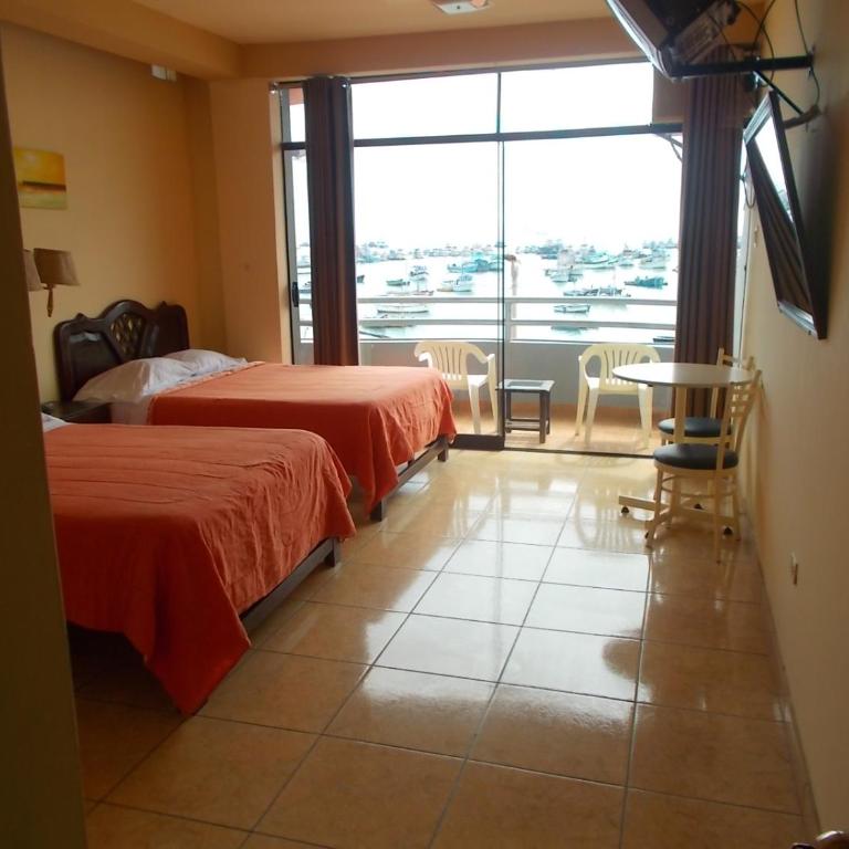 Hotel Marina Del Bay - Habitación Cuádruple con vistas al mar - 6