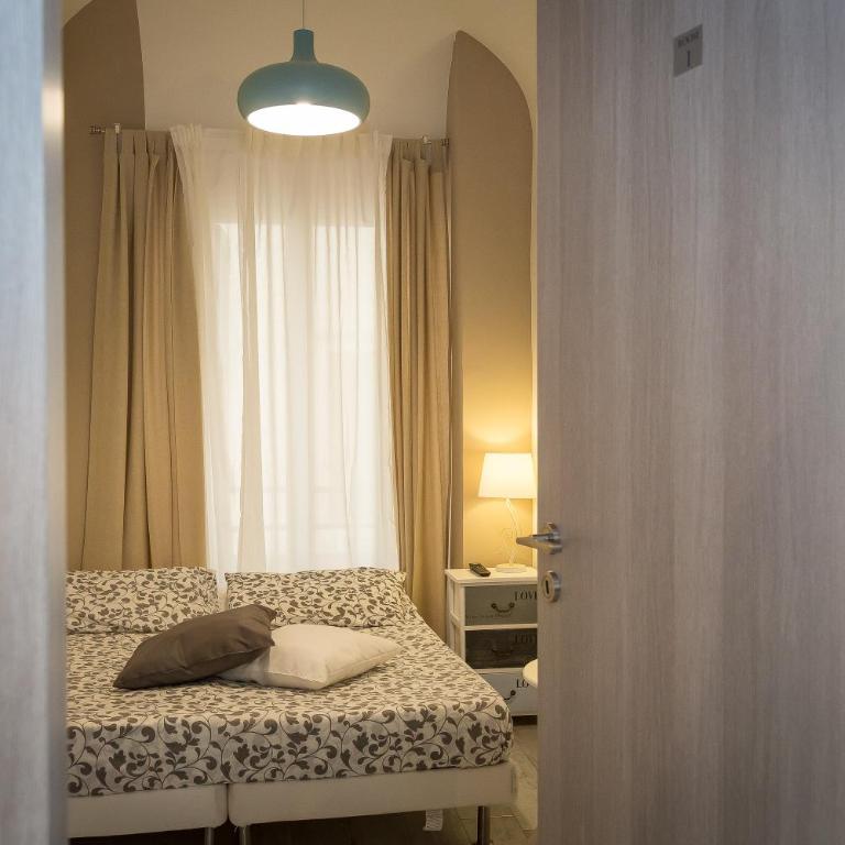 San Peter Angels - Twin Room with Private External Bathroom - 1