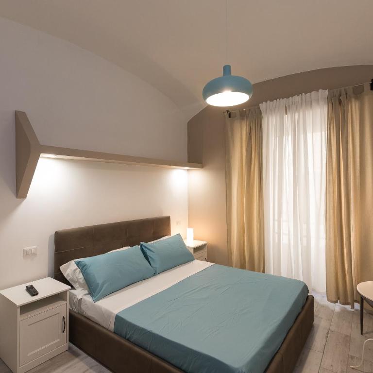 San Peter Angels - Double Room with Private External Bathroom - 1