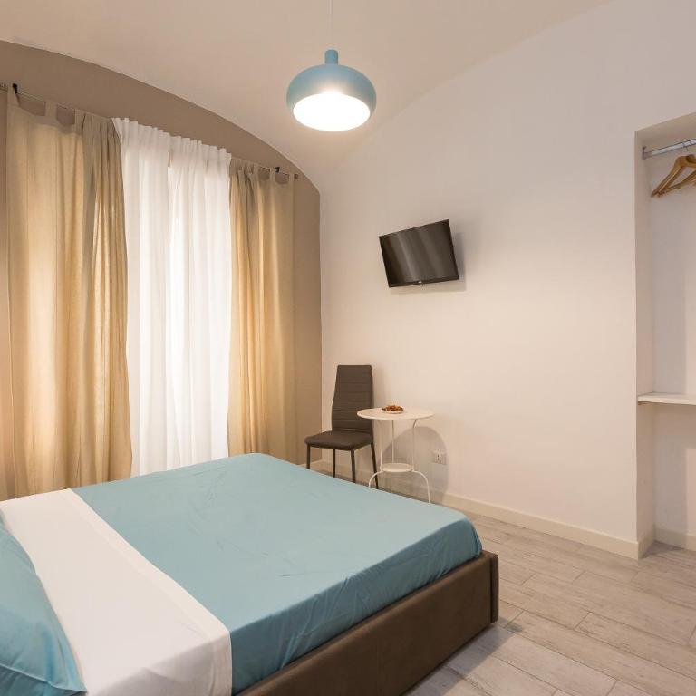 San Peter Angels - Double Room with Private External Bathroom - 13